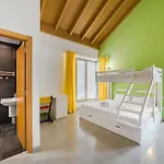 Miami فيلة أذيخي